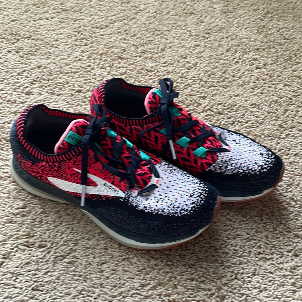 EUC Brooks Bedlam Running shoe womens 8